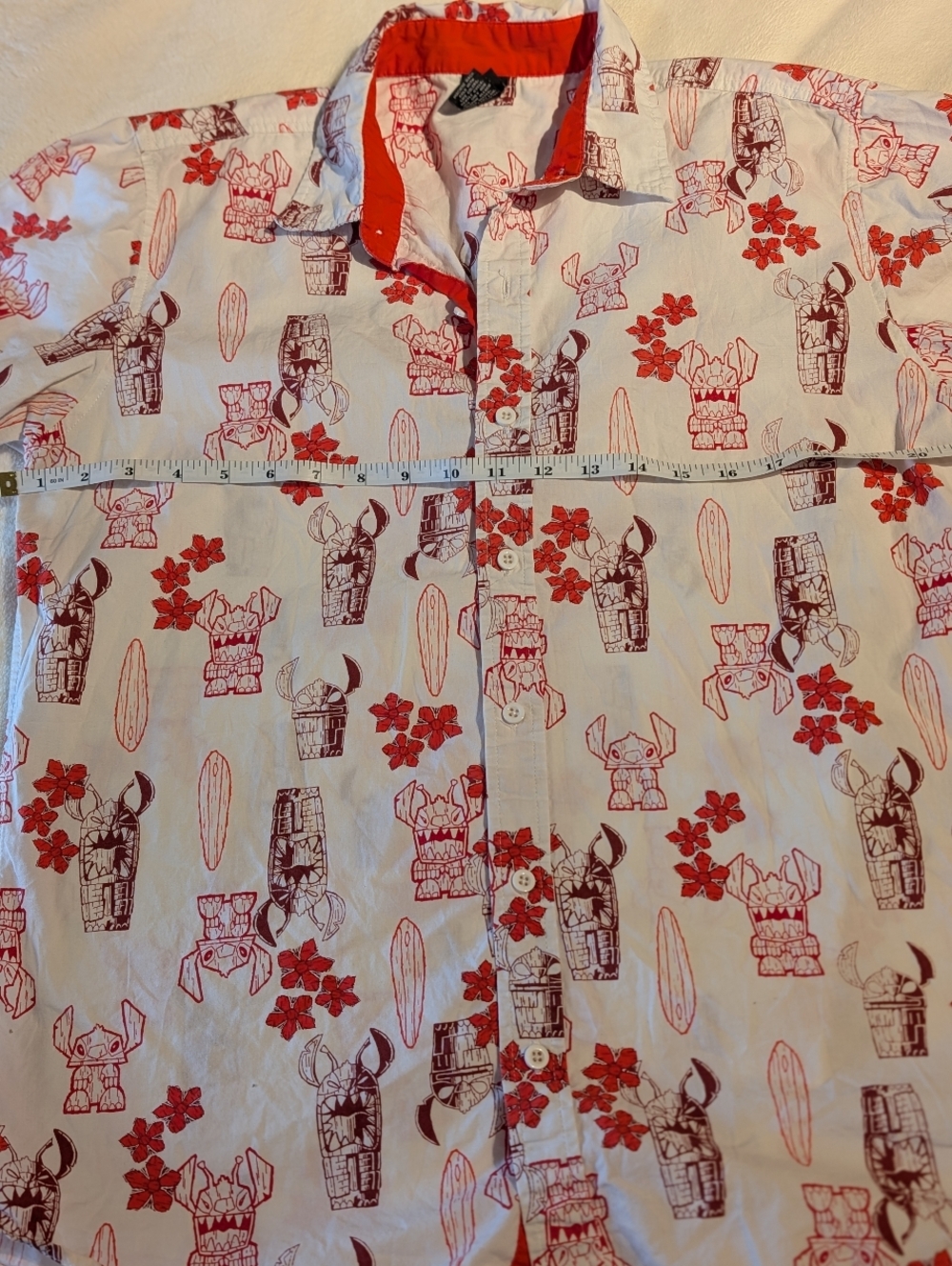 Disney Red & White Tiki Print Button-Up Shirt. Size M